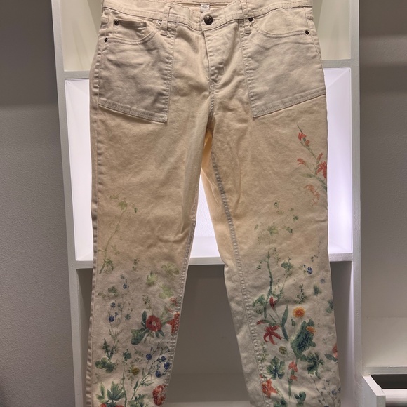 Vintage America Pants - Vintage America White Cropped Ankle Jeans with Artistic Floral Design- Size 12